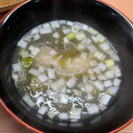 一本杉 川嶋 - 能登尽くしのお味噌汁　大ぶりの牡蠣　ねぎ　モズク