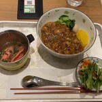 日式台湾食堂 WUMEI - 魯肉飯セット、1,210円