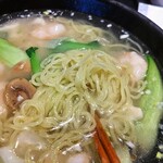 中国美点菜 彩華 - エビソバ麺アップ