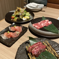 近江うし 焼肉 にくTATSU 青山本店 - 