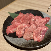 近江うし 焼肉 にくTATSU 青山本店 - 