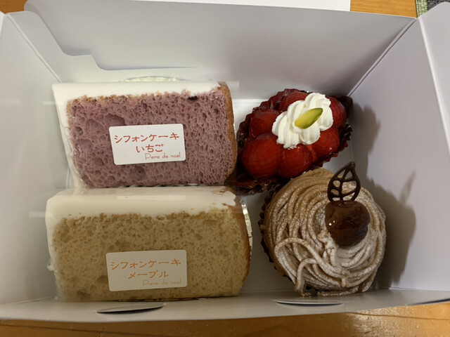 ペール・ド・ノエル（Pere de Noel） - 本塩釜（ケーキ）の写真