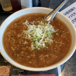 中華料理 栄照 - ぱっと見は美味しそうな担々麺！