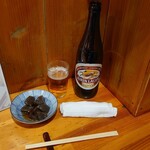 Sanzou - お通し500円 キリンラガー中瓶ビール600円