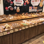 パン工房 カワ - 店内商品
