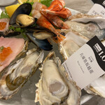 8TH SEA OYSTER Bar - 