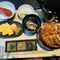 炭焼きうなぎ・かしわ 登河 - 