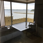 小松館好風亭 - 部屋の露天風呂温泉　正面が松島