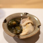 うを徳 - 2023.2 能登産青海鼠と小長井産真牡蠣