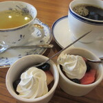 S - コーヒー、柚子茶、リンゴのコンポート