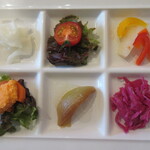 S - 各ランチに付く、サラダ6色盛り