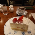 Tsubakiya Kafe - ストロベリーショートケーキ、椿屋スペシャリティブレンド珈琲
