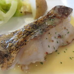 S - お得ランチの魚は、タラのソテー ブールブラン