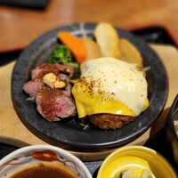 和牛料理 要 - ハンバーグ&鉄板ステーキ定食(チーズのせ)