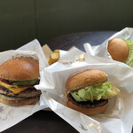 FRESHNESS BUGER  - 