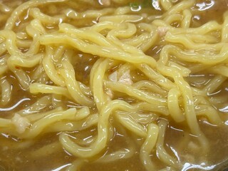 きのした屋。チュウカヤ - 麺アップ