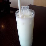 アーンドラ・ダイニング - 食後にラッシー追加