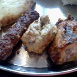 アーンドラ・ダイニング - 焼き物のアップ