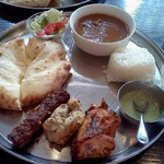 アーンドラ・ダイニング - タンヅリ・セット