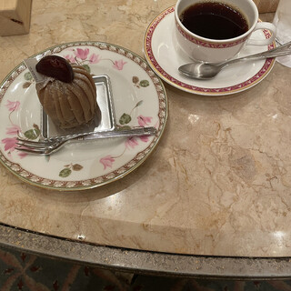 サロン・ドゥ・カフェ_0