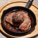 Little Chef - 鶏もも肉のオーブン焼き　ガーリック醤油700円