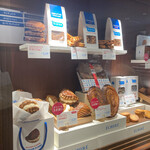 エシレ・パティスリー オ ブール 横浜高島屋店 - ショーケース