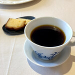 ファンベック・ナオト - コーヒーとパウンドケーキ