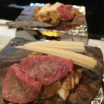 飛騨牛を朴葉味噌にて