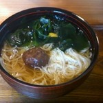 そうめん処 霞亭 - 梅にゅう麺