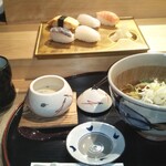 寿し芳 - 多満麺セット、お茶。