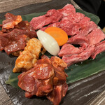 焼肉・しゃぶしゃぶ 肉の鶴々亭 - 