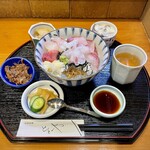 Katsugyo Ryouri Totoya - 海鮮丼