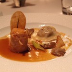 銀座 レカン - イタリア産ウサギのル－ラルドとラヴィオリ仕立て　リ－スリングの香り