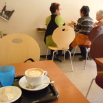 エスプレッソ ファクトリー - 2013年4月　いろいろな層のお客さんがいて優しい気持ちになります