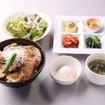 ■ Shiraoi Poroto Pork bowl Set