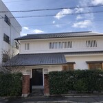 middle - イタリア領事の元私邸をリノベーションされてます☆