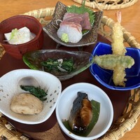 ダイナミックキッチン＆バー 響 カレッタ汐留店  - 前菜6種盛り