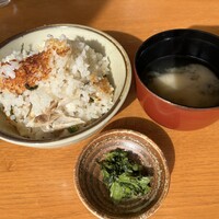 ダイナミックキッチン＆バー 響 カレッタ汐留店  - 真鯛の炊き込みご飯