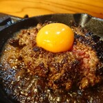 カウンター焼肉かるび - 牛タンハンバーグ