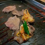 ホルモン焼肉居酒屋 Usi no ibukuro - 