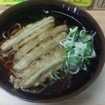 ちかてつそば - ごぼう天＋ぬるそば