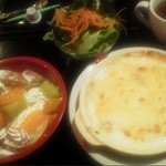 ジュリエ - ポテトグラタンとフルーツクロワッサン