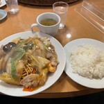 南海飯店 - かたい焼ソバ＋ライス