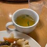 南海飯店 - かたい焼ソバのスープ