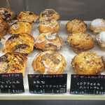 Daily's muffin - 店内│《購入》COFFEE＆ホワイトチョコ、ほうじ茶＆クリームチーズ@各税込360円