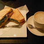 ホットサンド＆カフェオレ