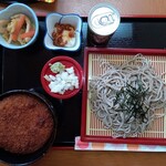 ろばた焼き嶋ちゃん - 料理写真:メンチカツ丼、ざるそば