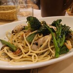 ボッチーノ - 坊勢牡蠣のペペロンチーノ[大盛](≧▽≦)ﾉｼ♡