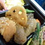 ふるさと料理 福膳 - 2013.06 煮物、野菜と鶏肉です：丸！