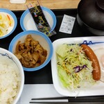 松屋 - ソーセージエッグ朝食420円。